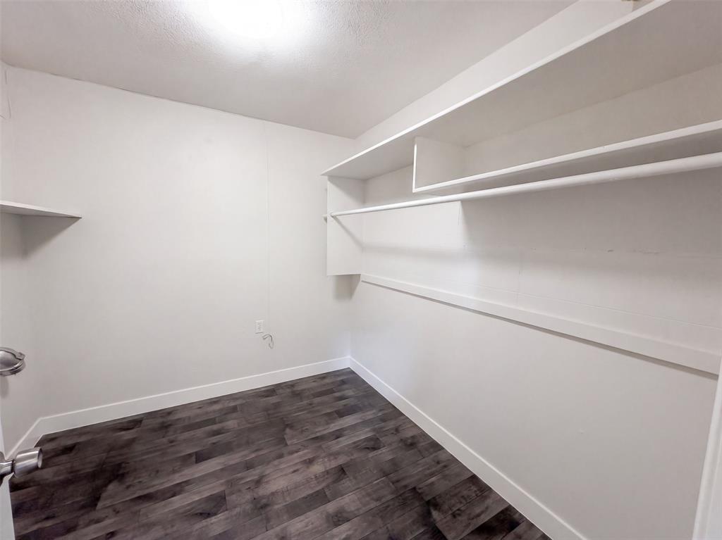 8540 Foxwood Lane Property Photo 16