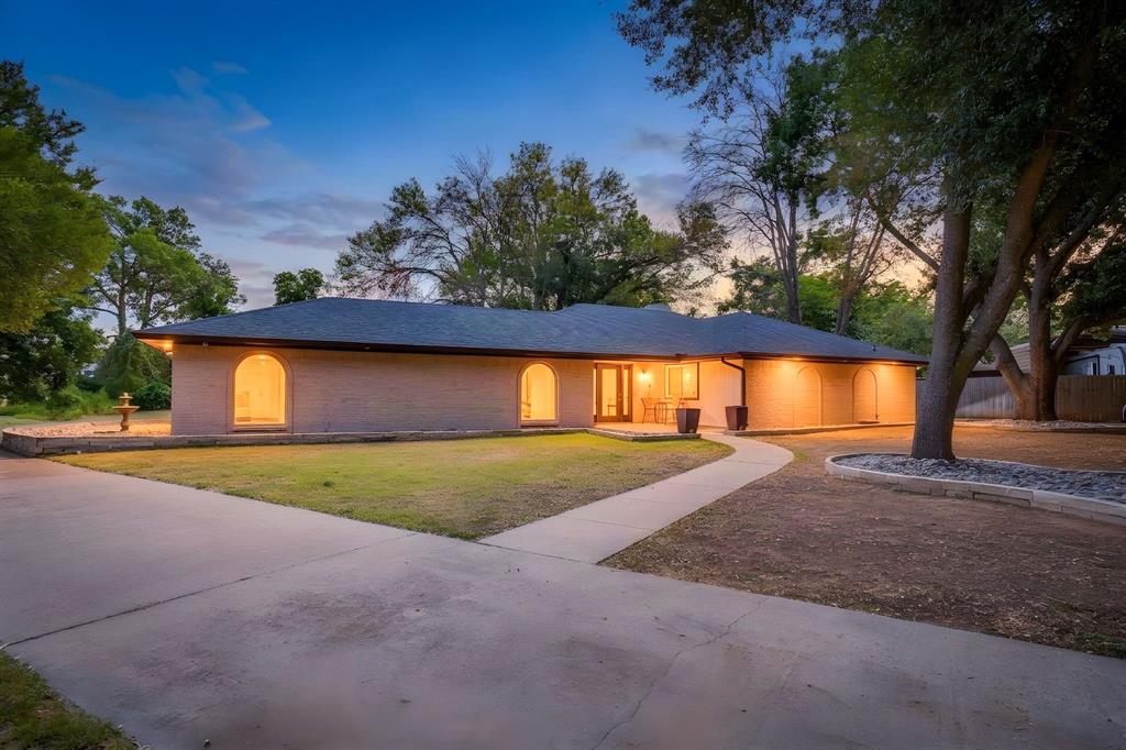 104 Sunset Place Property Photo 1