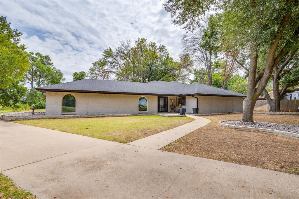 104 Sunset Place Property Photo 6