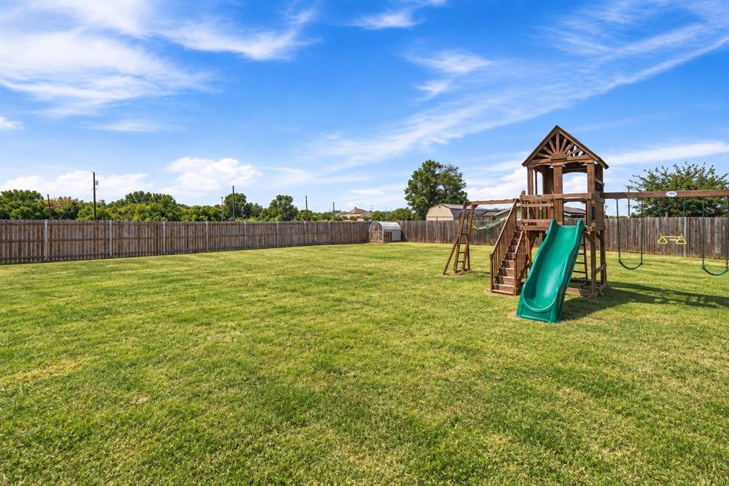 8001 County Road 109 Property Photo 22