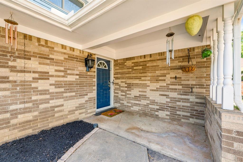 924 Wade Drive Property Photo 2