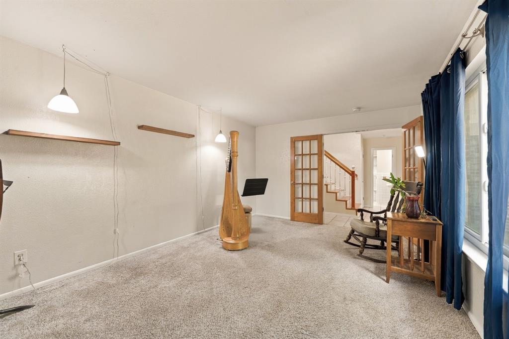 924 Wade Drive Property Photo 6