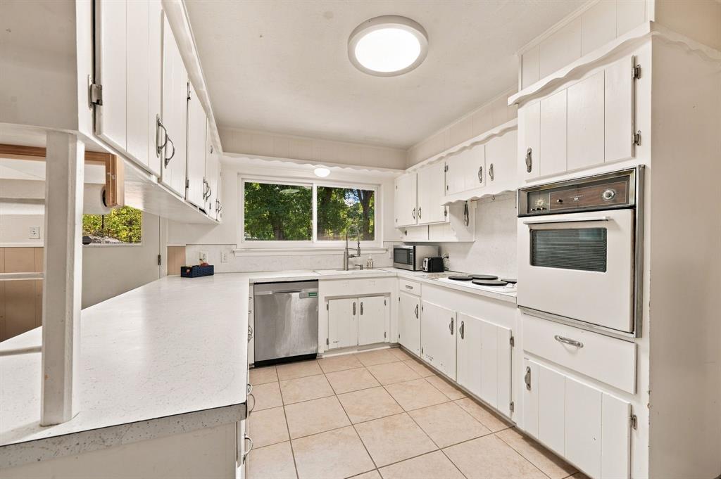 924 Wade Drive Property Photo 12