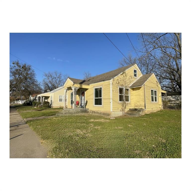 1702 Nw 1st Avenue Property Photo 2