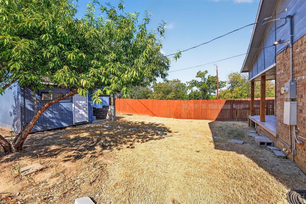 1801 E Harvey Avenue Property Photo 26