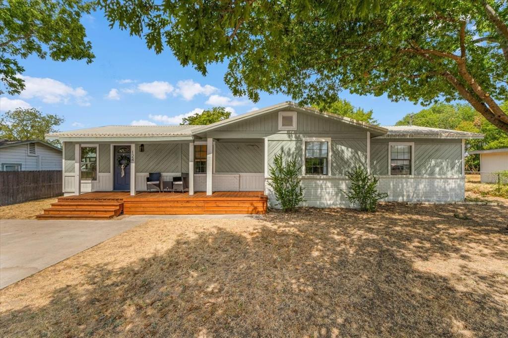 124 James Street Property Photo 4