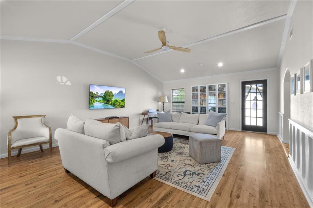 124 James Street Property Photo 12