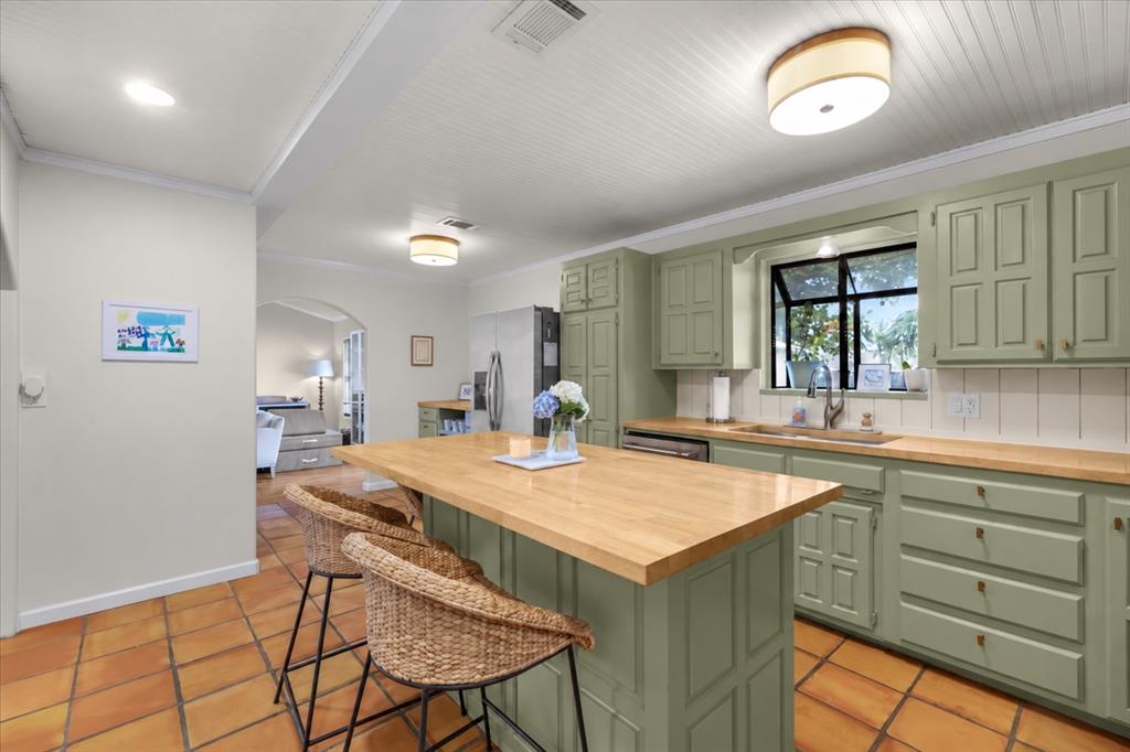 124 James Street Property Photo 15