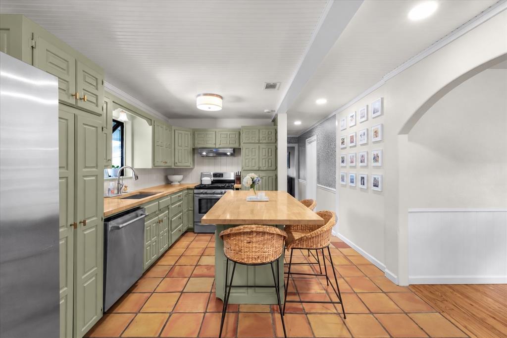 124 James Street Property Photo 17