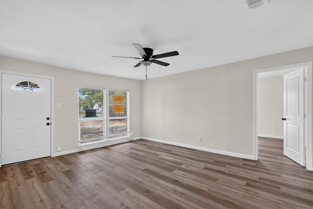 2622 Crystal Drive Property Photo 4