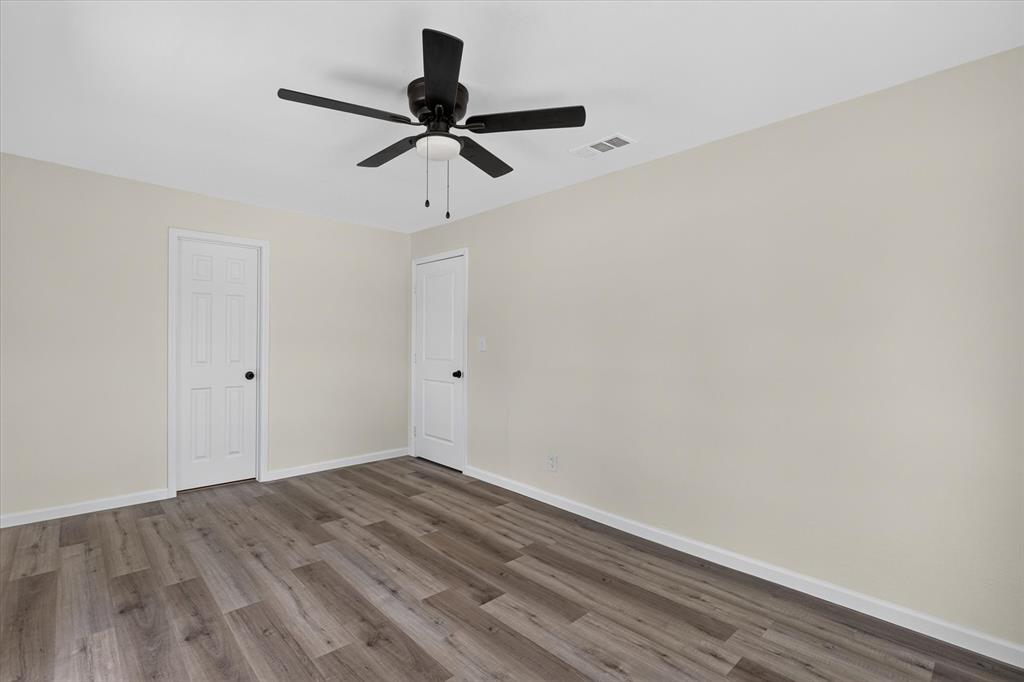 2622 Crystal Drive Property Photo 11