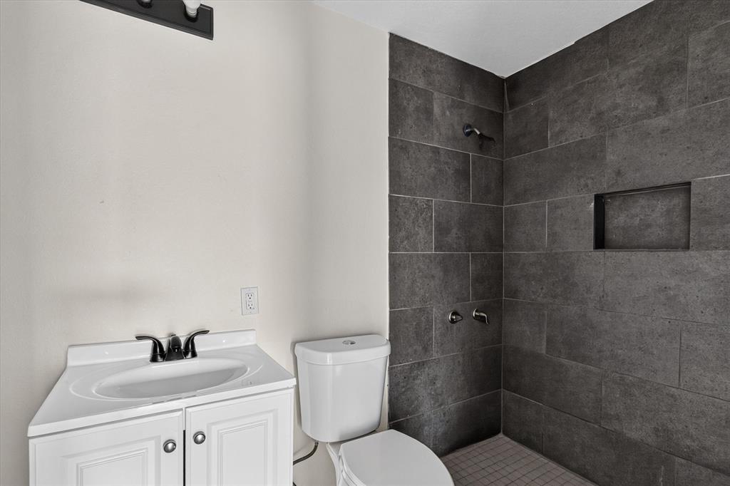 2622 Crystal Drive Property Photo 13