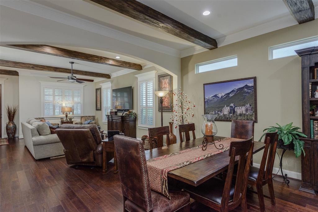 405 Dallas Street Property Photo 12
