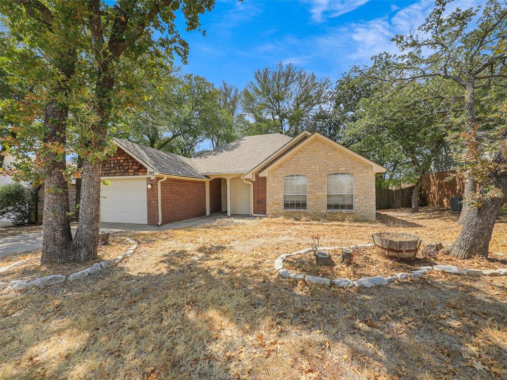 709 Mack Drive Property Photo 1