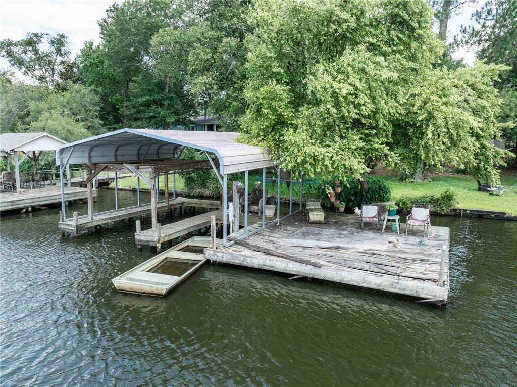 118 Piney Point Property Photo 13