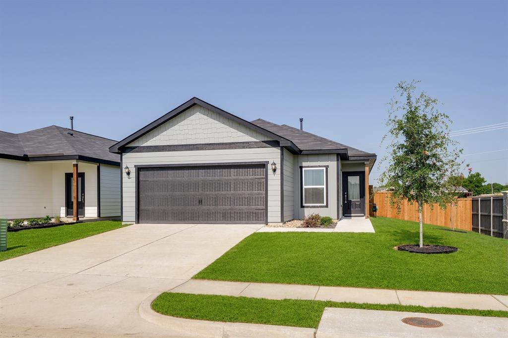 400 Hay Field Drive Property Photo 1