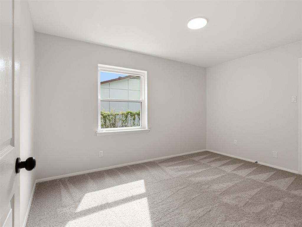 732 Pinehurst Drive Property Photo 16