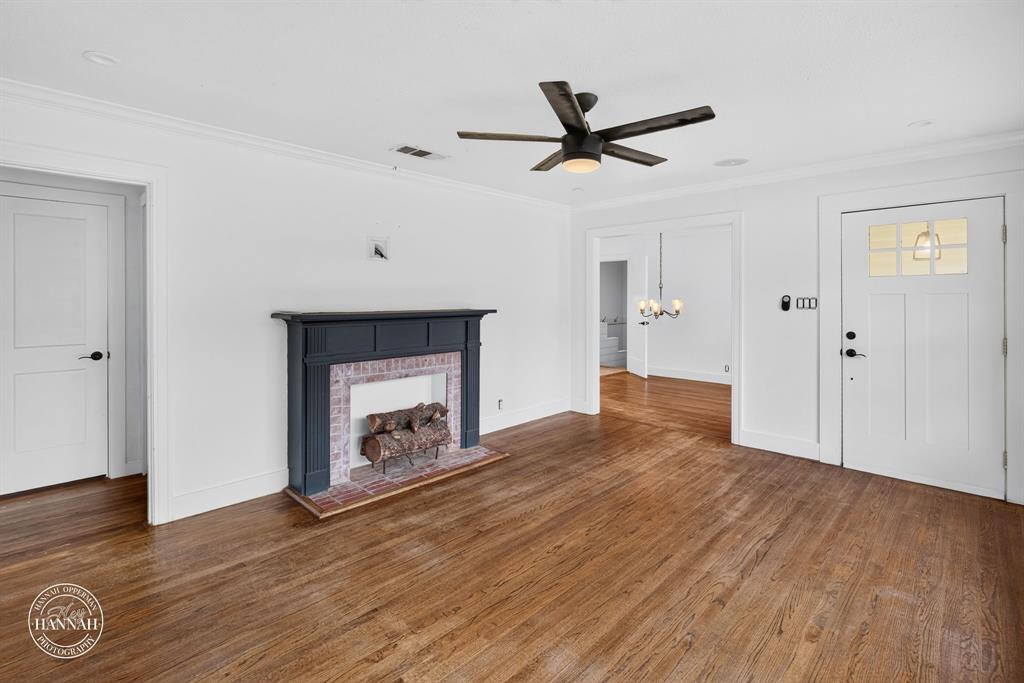 381 Albert Avenue Property Photo 5