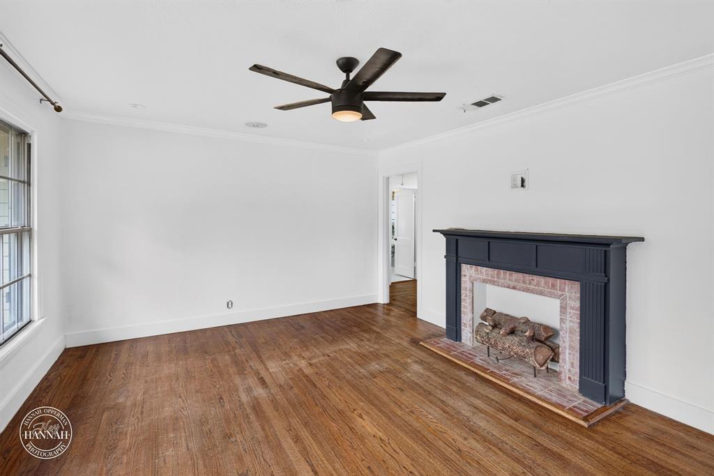 381 Albert Avenue Property Photo 6