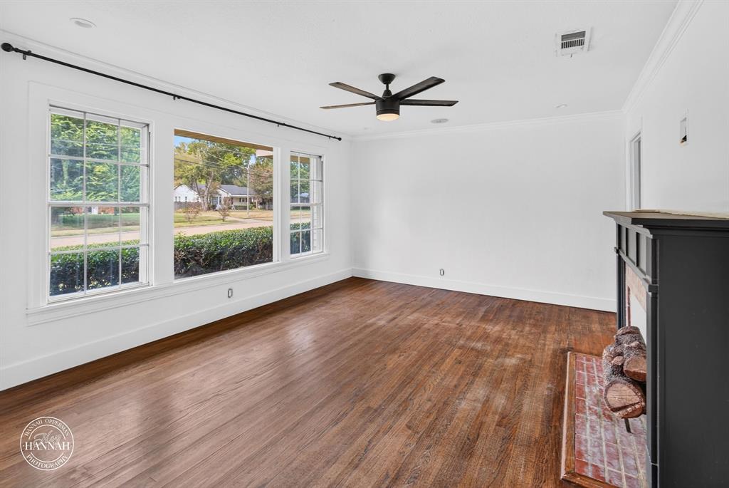 381 Albert Avenue Property Photo 7