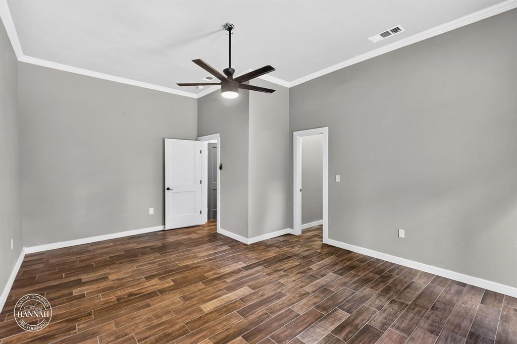 381 Albert Avenue Property Photo 29