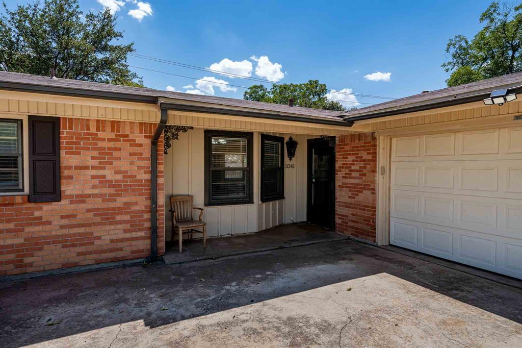 3341 S 20th Street Property Photo 2