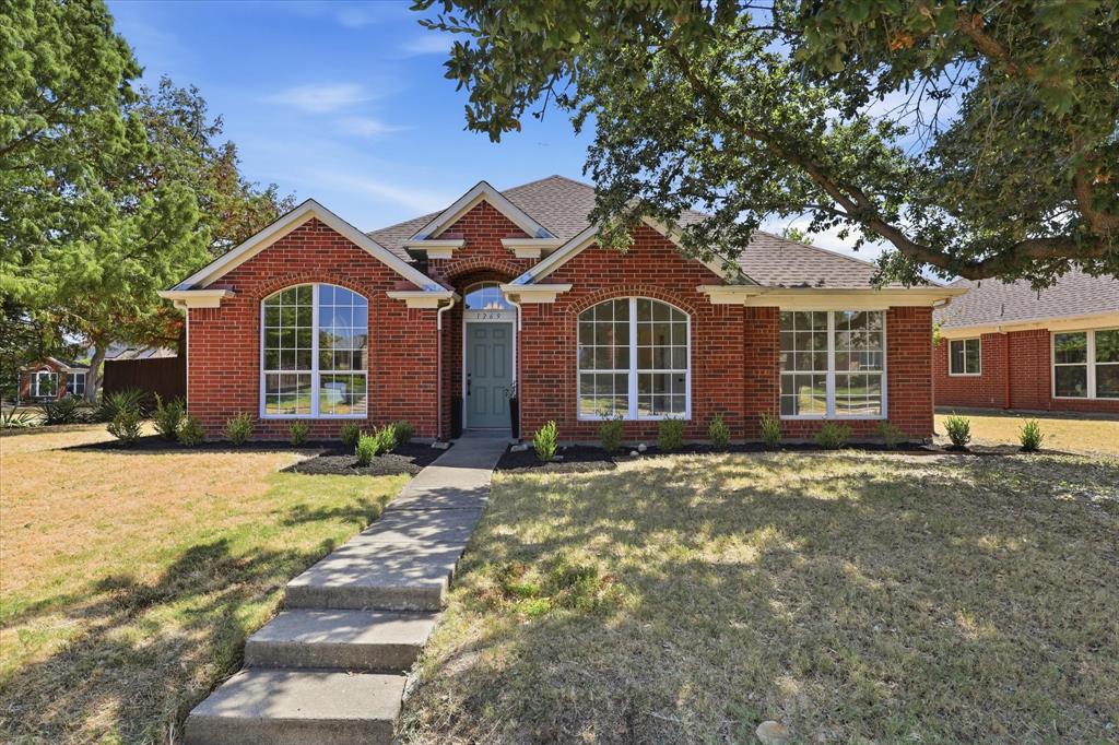 1269 Winston Drive Property Photo 1