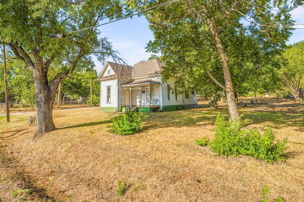 208 S Harrison Street Property Photo 1