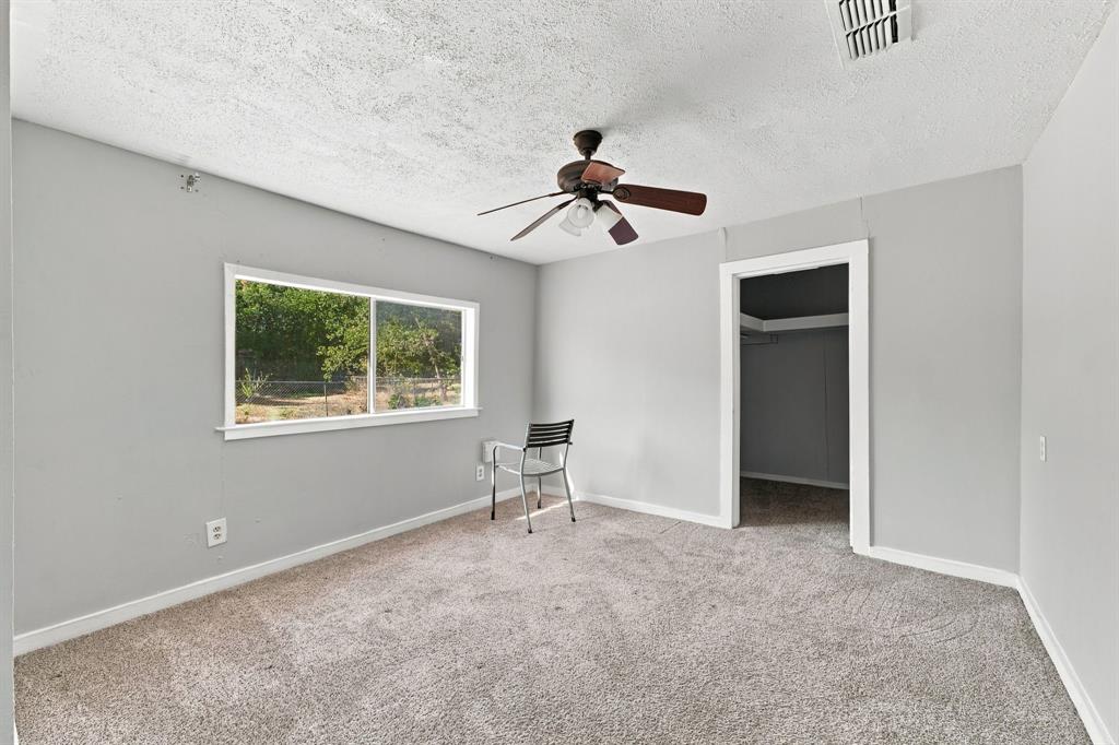 208 S Harrison Street Property Photo 11