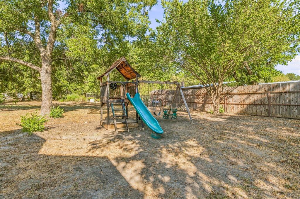 208 S Harrison Street Property Photo 14