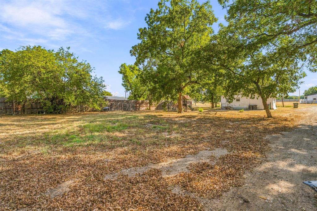 208 S Harrison Street Property Photo 15