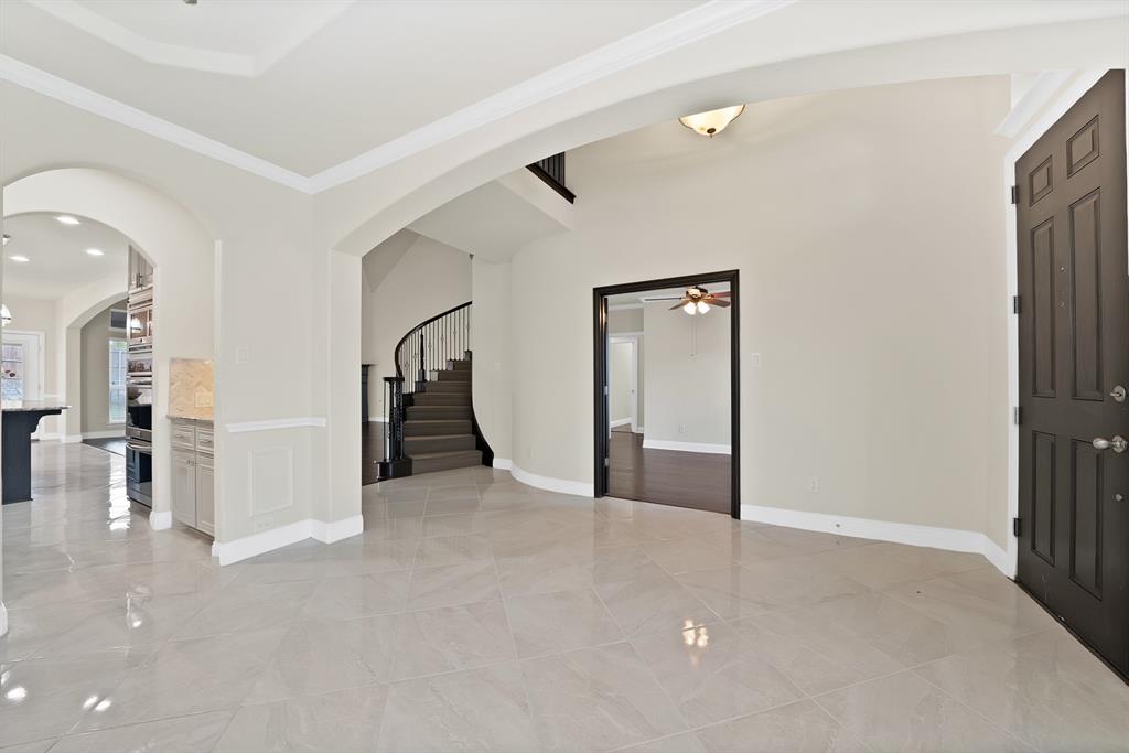 5100 Windstone Drive Property Photo 8