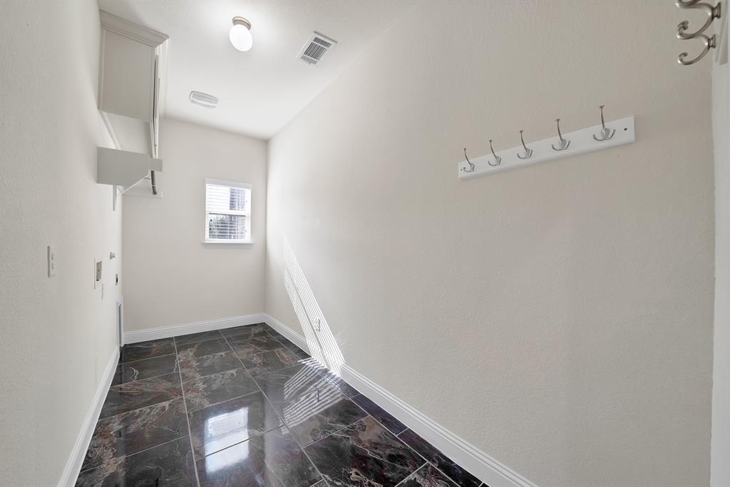 5100 Windstone Drive Property Photo 37