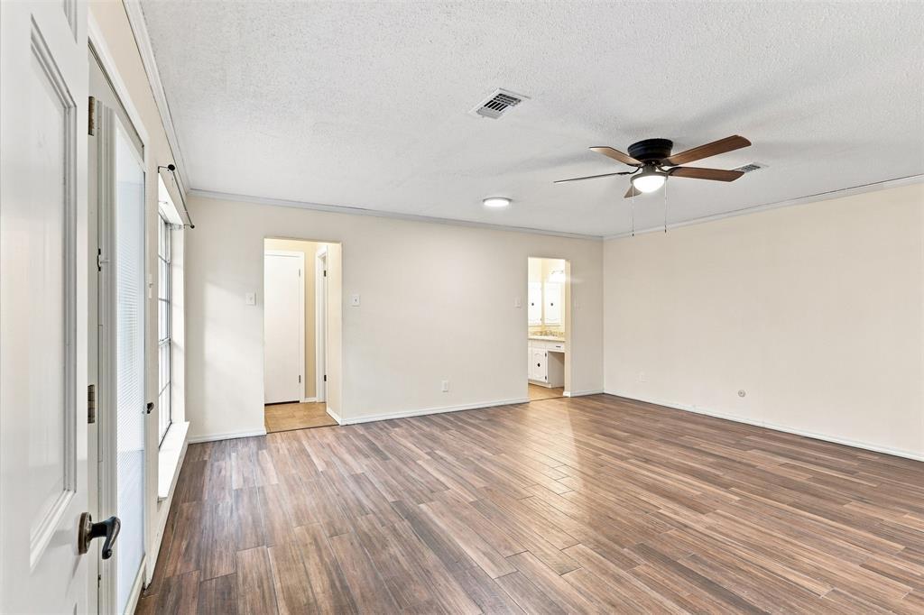 3904 Shady Valley Drive Property Photo 22