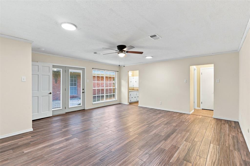 3904 Shady Valley Drive Property Photo 24