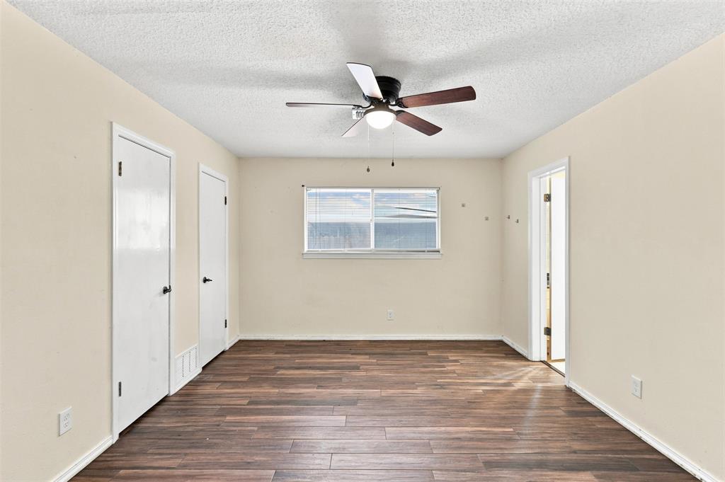 3904 Shady Valley Drive Property Photo 28