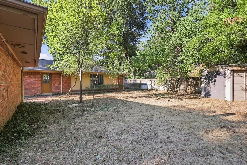 3904 Shady Valley Drive Property Photo 37