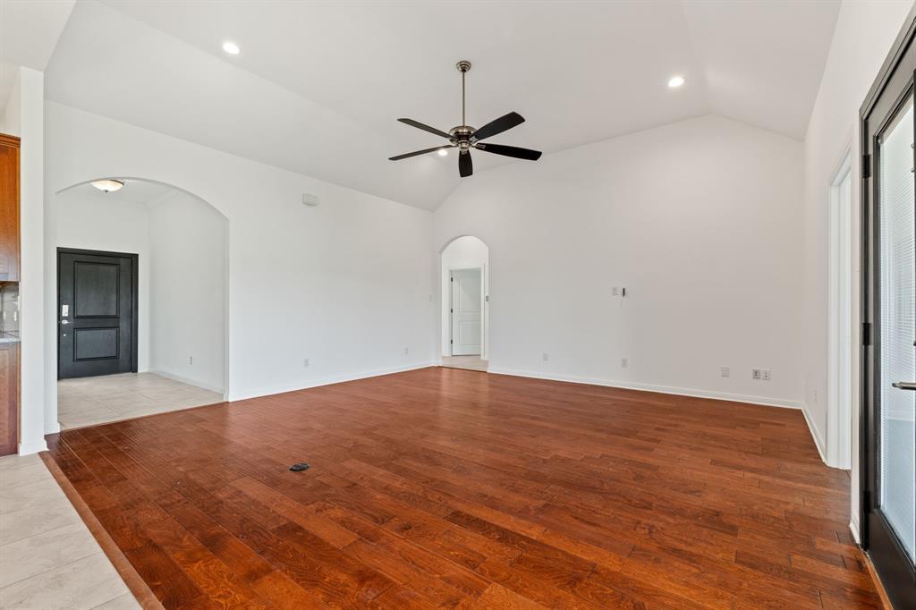 3648 Bluegrass Drive Property Photo 11