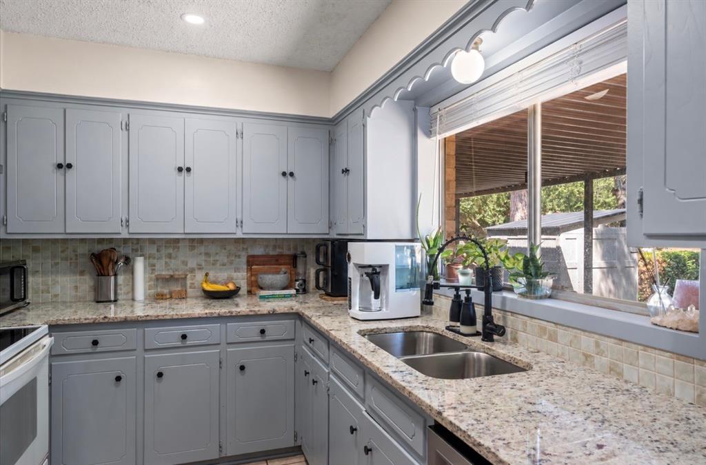 107 Karen Court Property Photo 13