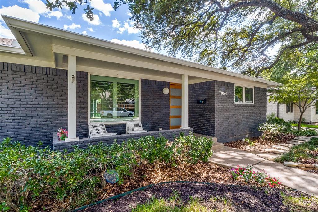 7054 Arboreal Drive Property Photo 1
