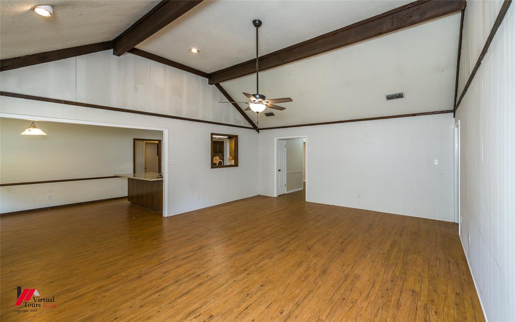 9916 Beaver Creek Drive Property Photo 5