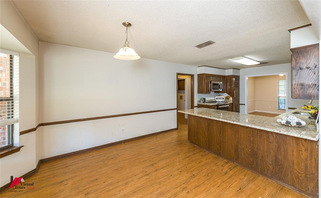 9916 Beaver Creek Drive Property Photo 7