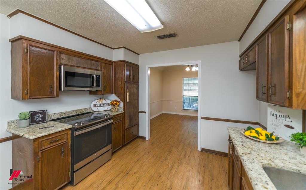 9916 Beaver Creek Drive Property Photo 12