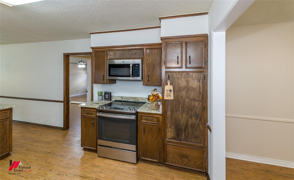 9916 Beaver Creek Drive Property Photo 13