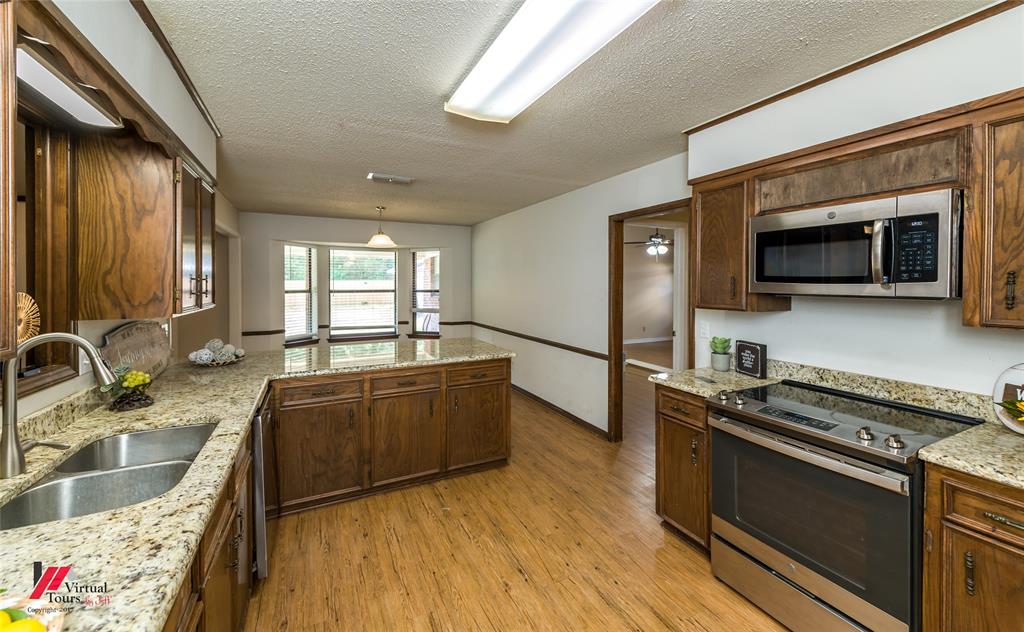 9916 Beaver Creek Drive Property Photo 14