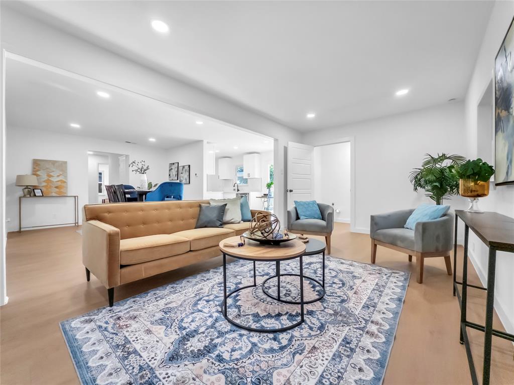 1802 Fairfax Lane Property Photo 1