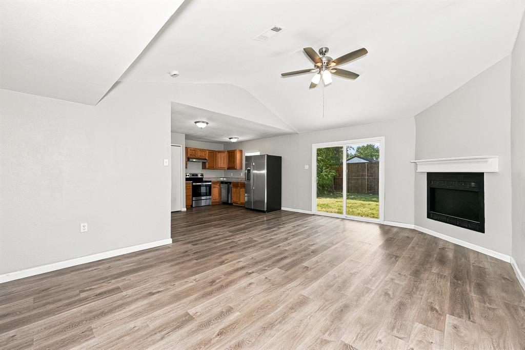 6213 Pine Street Property Photo 6