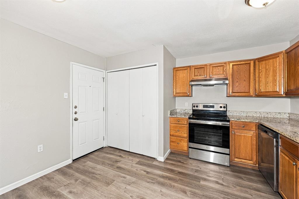 6213 Pine Street Property Photo 7