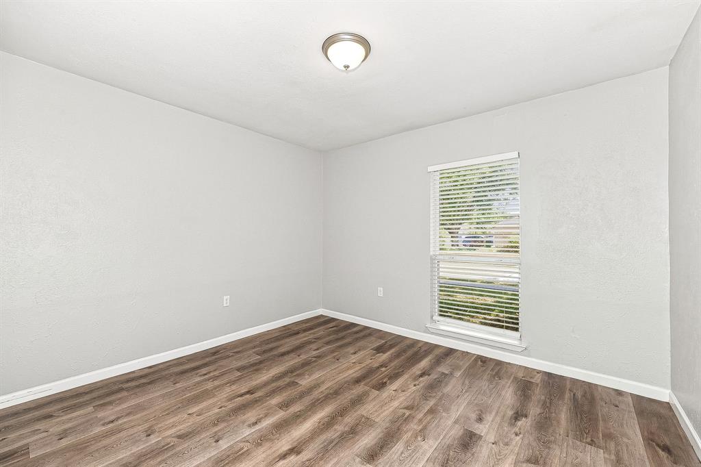 6213 Pine Street Property Photo 16