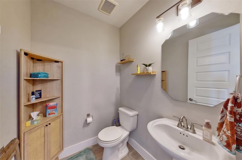 633 Taylor Drive Property Photo 9